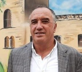 Amministrative Aragona, il candidato sindaco Giuseppe Pendolino presenta la lista